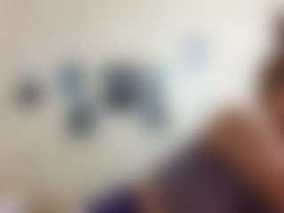 Live cam show with AdrieneFrock - Small Tits on UwU Esports