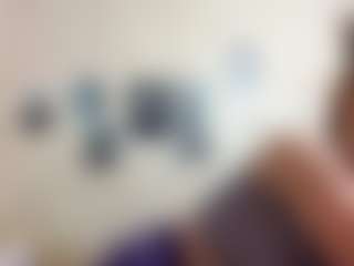 Live cam show with AdrieneFrock - Average on galaxygirlnitro.com