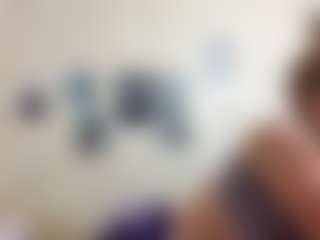 Live cam show with AdrieneFrock - Hairy Pussy on dropp.cam