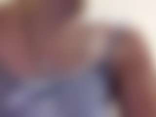 Live cam show with AdrieneFrock - Blue Eyes on x69.live