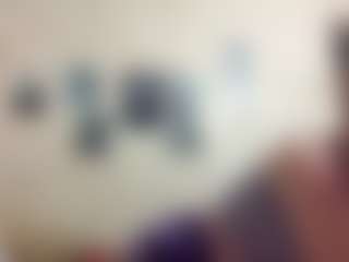Live cam show with AdrieneFrock - Bedroom on madthumbs