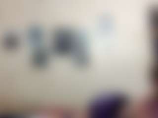 Live cam show with AdrieneFrock - Solo on Camsoda