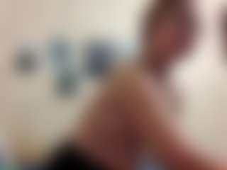 AdrieneFrock's Live Sex Cam Show