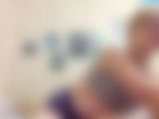 Live cam show with AdrieneFrock - Fingers on Pornisteam.com