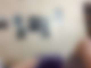 AdrieneFrock's Live Sex Cam Show
