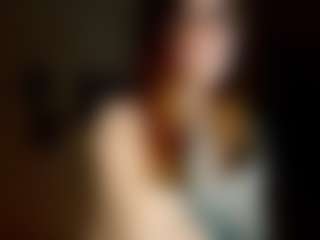 Live-Cam-Show mit AdrieneFrock - Anal Toys auf Camsoda