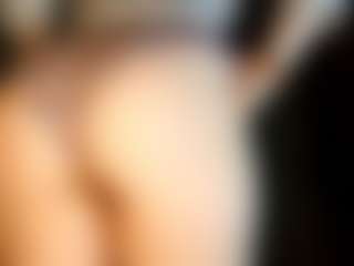 Live cam show with AdrieneFrock - Granny Petite on CSO-WL
