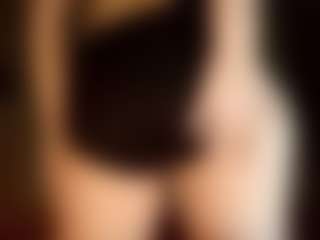 AdrieneFrock's Live Sex Cam Show