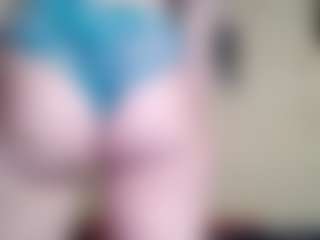Live cam show with AdrieneFrock - Bondage on Soda Cam