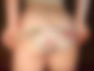 Live cam show with AdrieneFrock - Blue Eyes on numayanayam.club