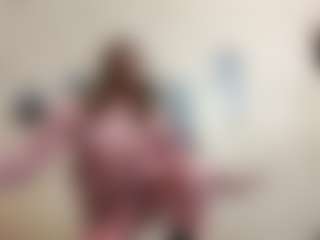 Live cam show with AdrieneFrock - Granny on slutload