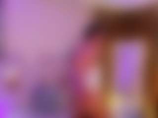 Spettacolo in cam dal vivo con cyrus-tay - Self Suck su Camsoda