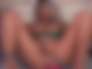 emmabestsquirt's Live Sex Cam Show