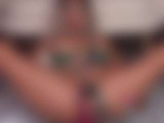 emmabestsquirt's Live Sex Cam Show
