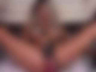 emmabestsquirt's Live Sex Cam Show