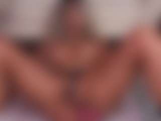 emmabestsquirtのライブセックスチャットショー