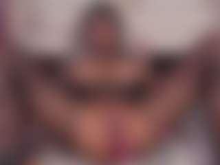 emmabestsquirt's Live Sex Cam Show