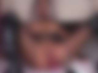 emmabestsquirt's Live Sex Cam Show