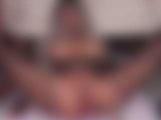 emmabestsquirt's Live Sex Cam Show