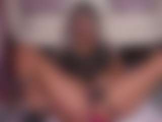 emmabestsquirt's Live Sex Cam Show