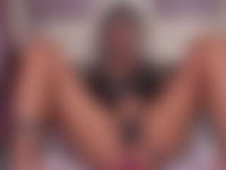 emmabestsquirt's Live Sex Cam Show