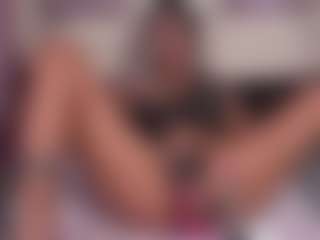 emmabestsquirt's Live Sex Cam Show