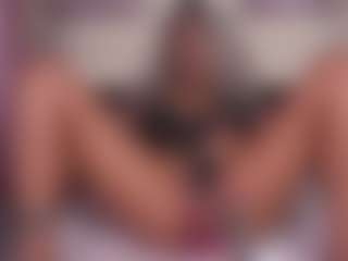 emmabestsquirt's Live Sex Cam Show