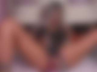 emmabestsquirt's Live Sex Cam Show