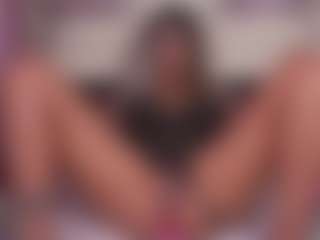 emmabestsquirt's Live Sex Cam Show