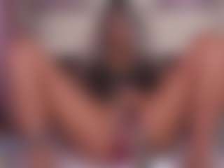 emmabestsquirt's Live Sex Cam Show
