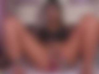 emmabestsquirt's Live Sex Cam Show