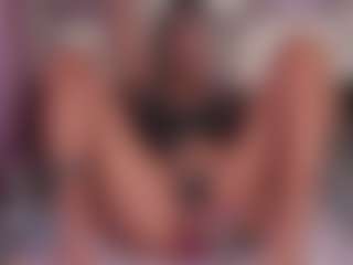 emmabestsquirt's Live Sex Cam Show