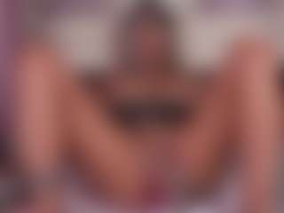 emmabestsquirt's Live Sex Cam Show