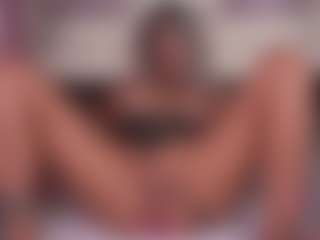 emmabestsquirt's Live Sex Cam Show
