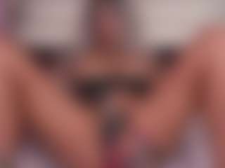emmabestsquirt's Live Sex Cam Show