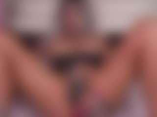 emmabestsquirt's Live Sex Cam Show