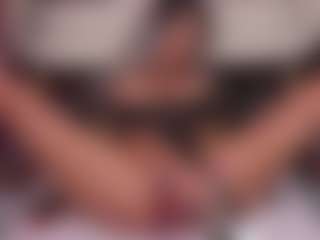 emmabestsquirt's Live Sex Cam Show