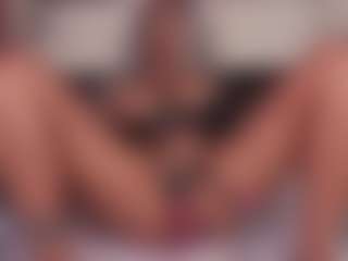 emmabestsquirt's Live Sex Cam Show