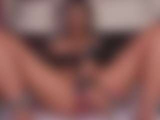 emmabestsquirt's Live Sex Cam Show