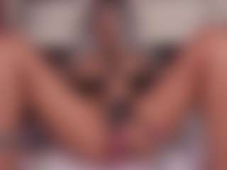 emmabestsquirt's Live Sex Cam Show