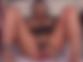 emmabestsquirt's Live Sex Cam Show