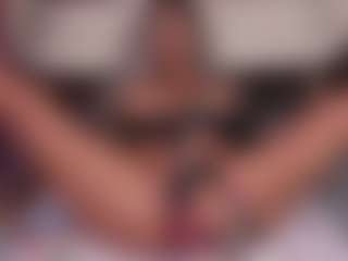 emmabestsquirt's Live Sex Cam Show