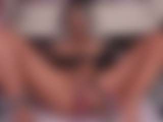 emmabestsquirt's Live Sex Cam Show