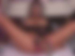 emmabestsquirt's Live Sex Cam Show