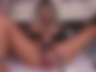 emmabestsquirt's Live Sex Cam Show