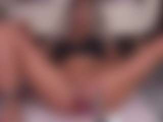 emmabestsquirt's Live Sex Cam Show