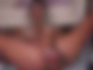 emmabestsquirt's Live Sex Cam Show