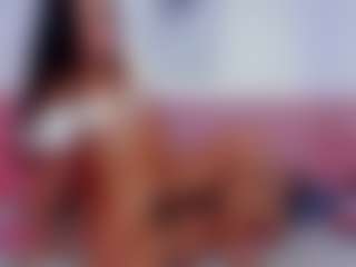 Live cam show with Ivy y Luna - Tease on Camsoda