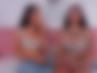 Live cam show with Ivy y Luna - Skinny on mypornchat.com
