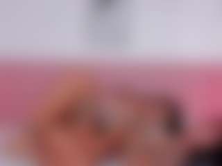 Live cam show with Ivy y Luna - White on CamSextacy | colombia